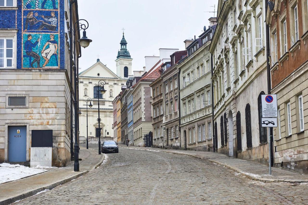 Charming In The Old Town Apartment *